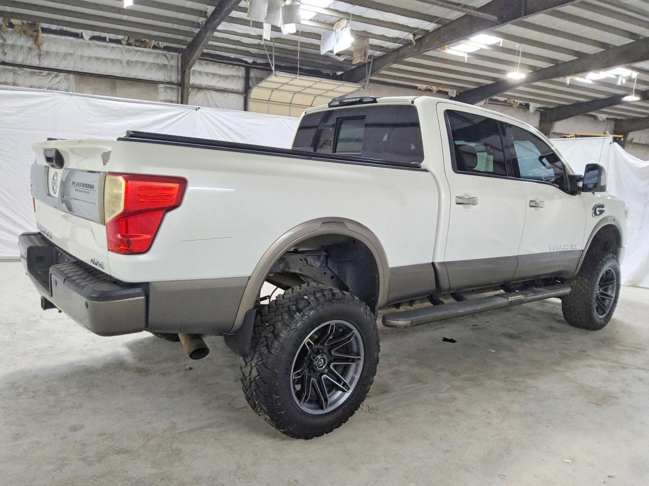 2018 Nissan Titan Xd Platinum Reserve - Фото 3