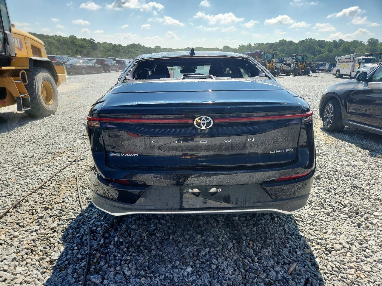 2024 Toyota Crown Limited - Фото 6