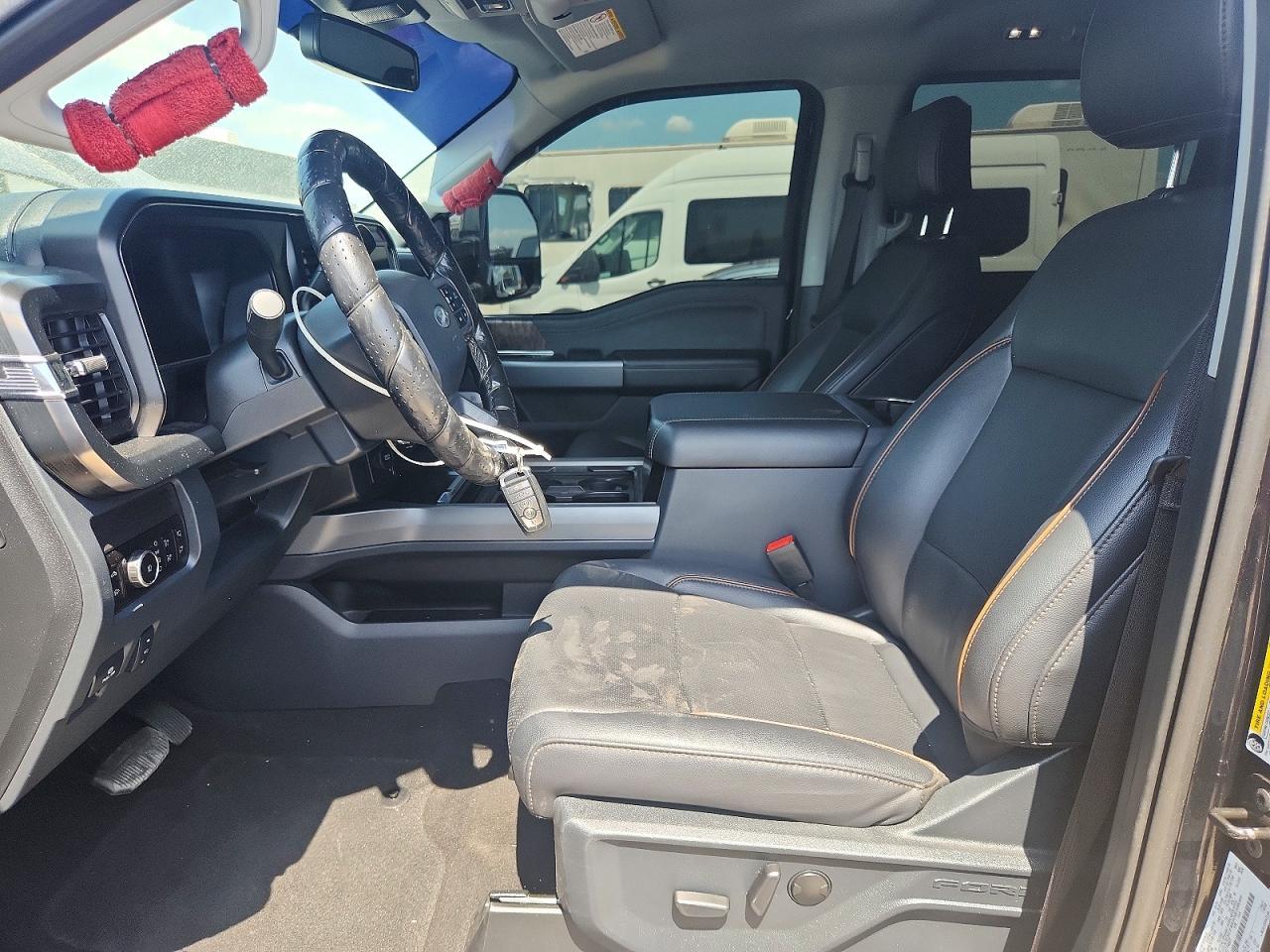2026 Ford F450 Super Duty - Фото 7