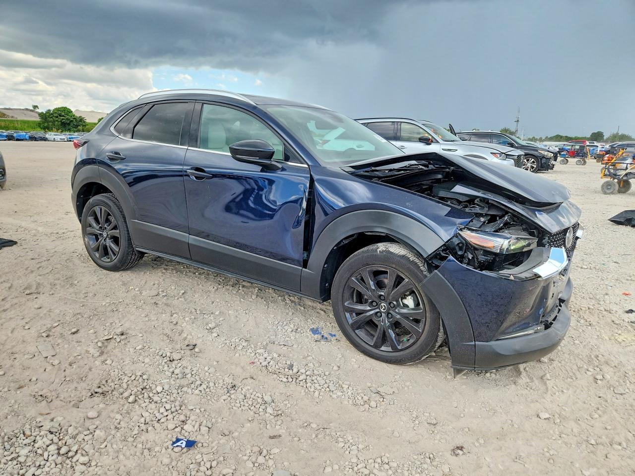 2024 Mazda Cx-30 Premium - Image 4
