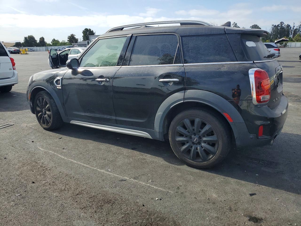 2017 Mini Cooper S Countryman - Image 2