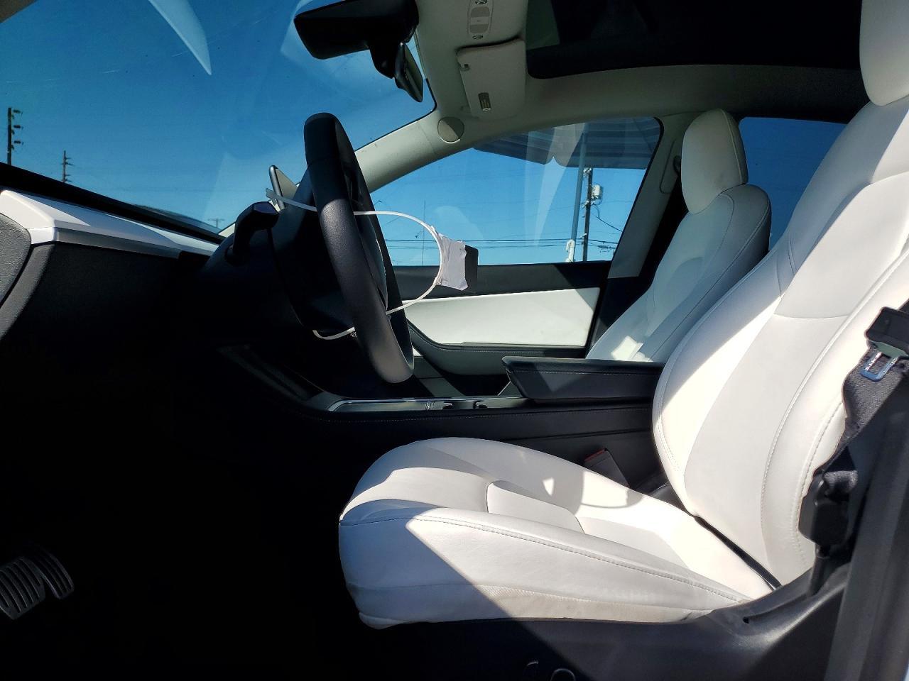2022 Tesla Model Y - Фото 7