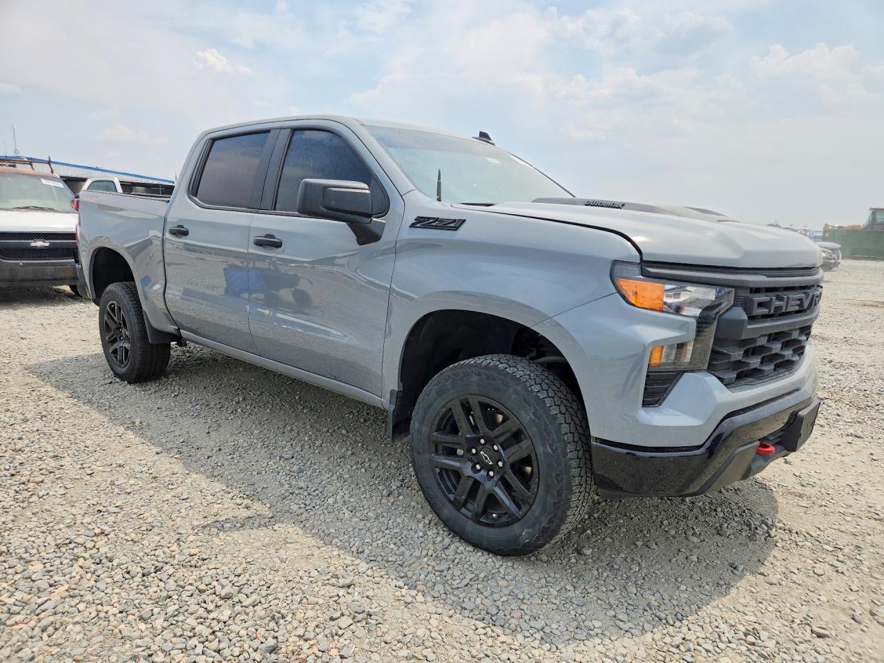 2024 Chevrolet Silverado K1500 Trail Boss Custom - Image 4