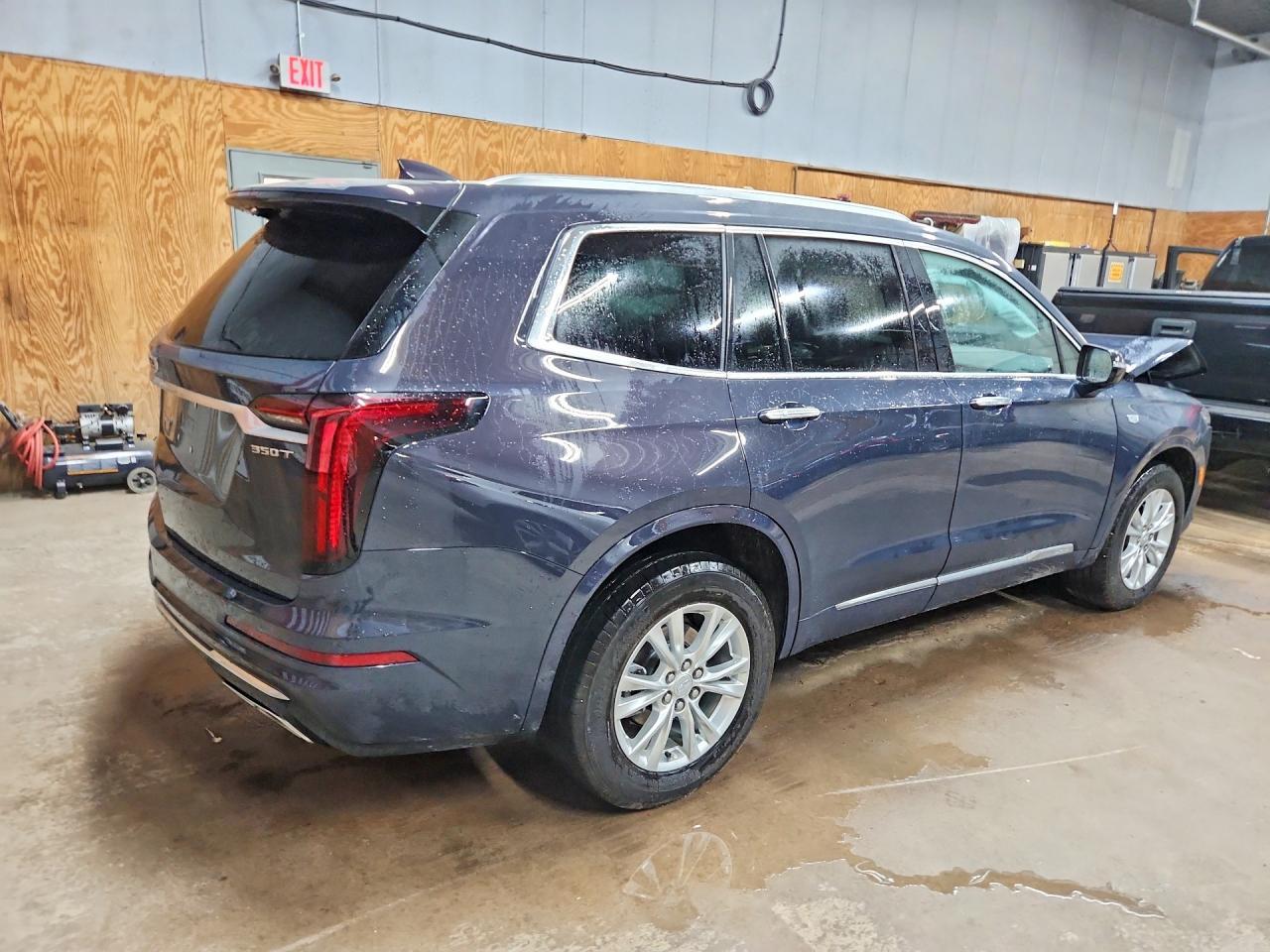 2025 Cadillac Xt6 Luxury - Фото 3