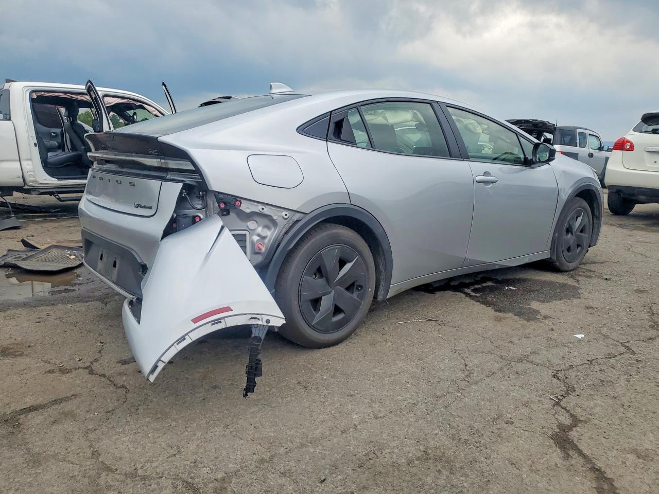 2024 Toyota Prius Prime Se - Image 3