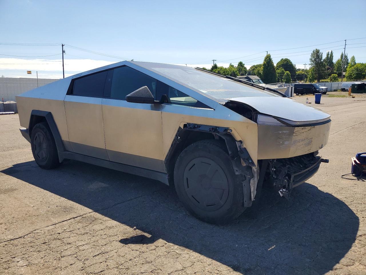 2025 Tesla Cybertruck - Фото 4