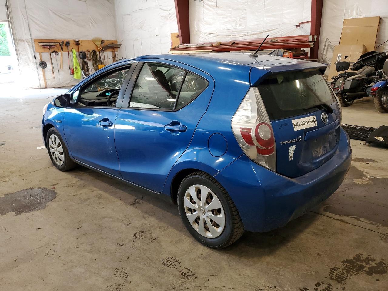 2013 Toyota Prius C Two - Image 2