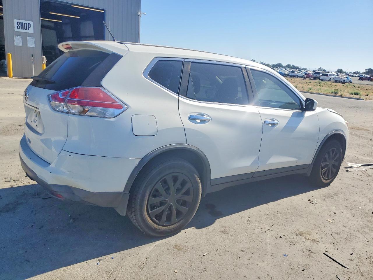 2016 Nissan Rogue S - Фото 3