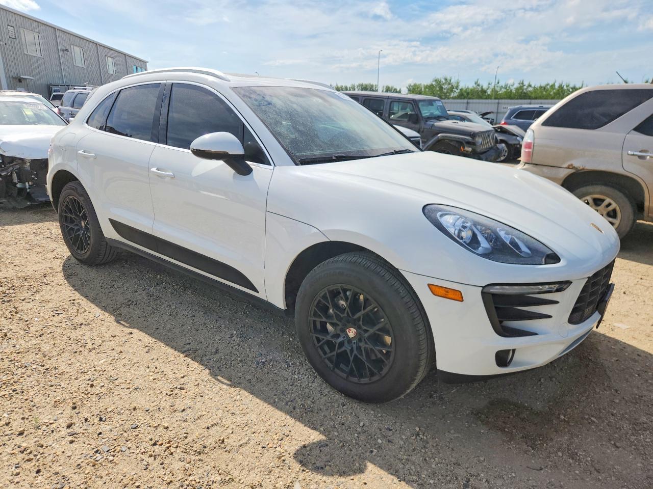 2015 Porsche Macan S - Image 4