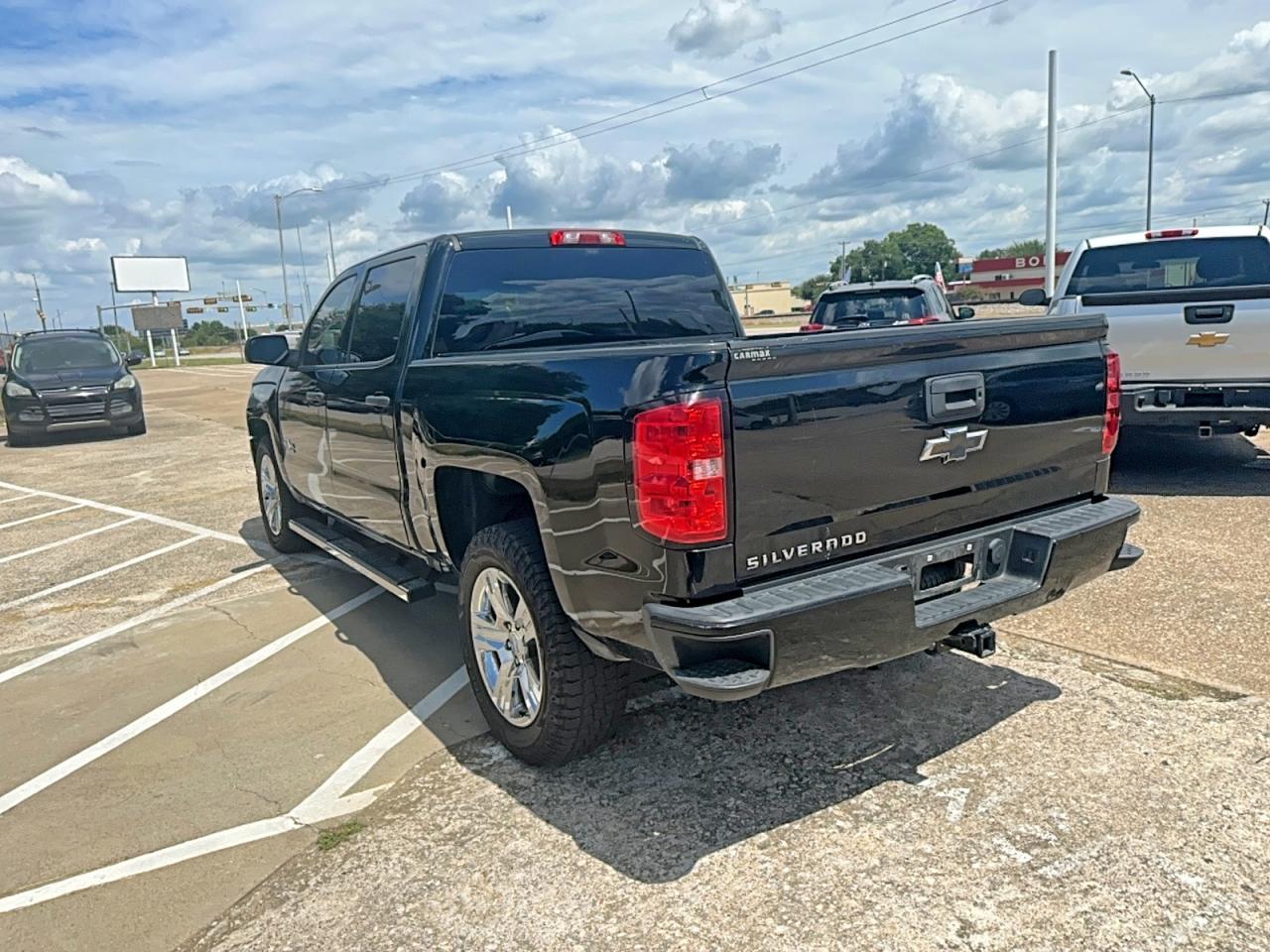 2018 Chevrolet Silverado C1500 Custom - Фото 3