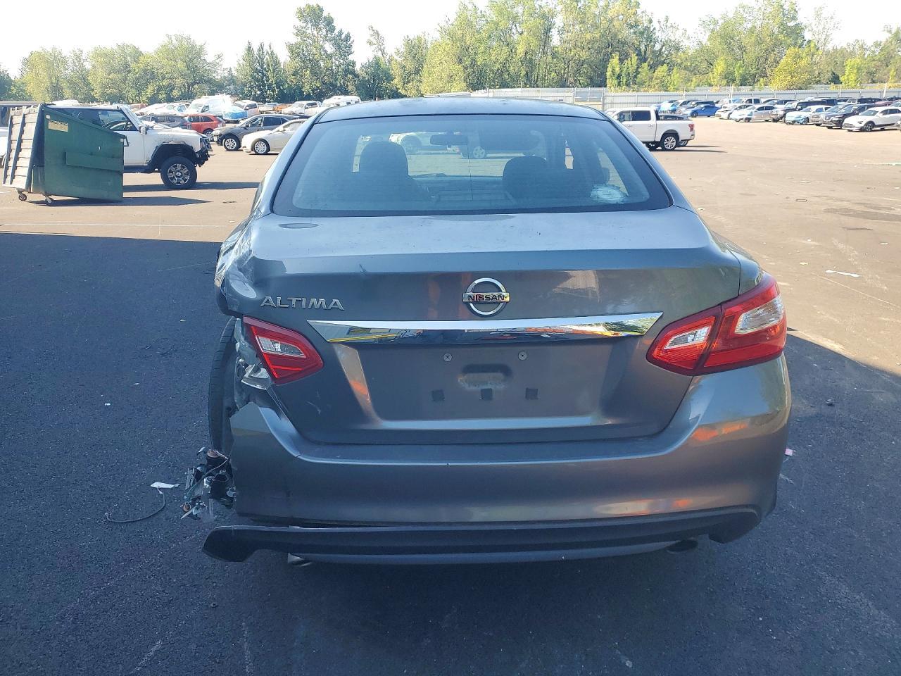 2016 Nissan Altima 2.5 S - Фото 6