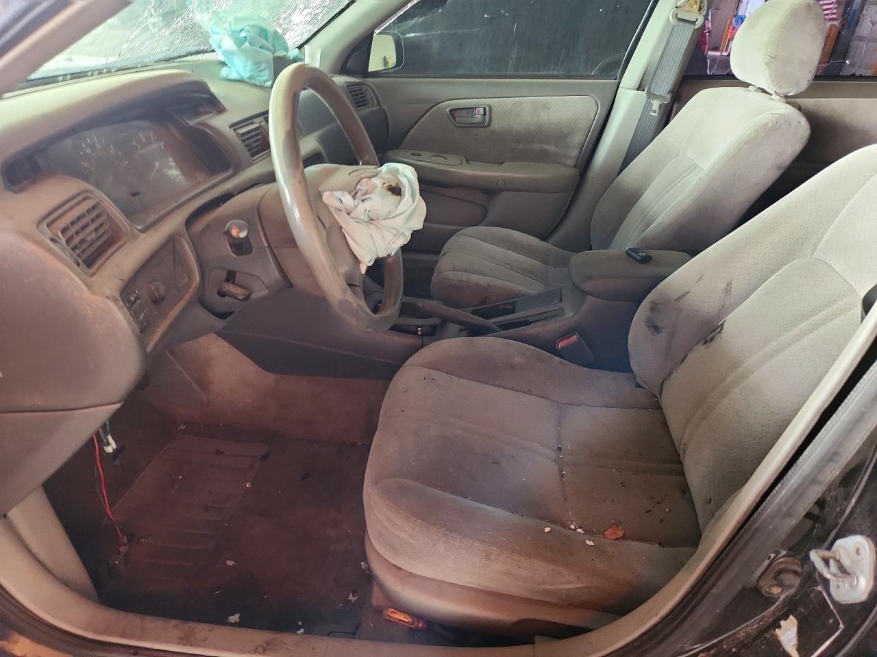 2001 Toyota Camry Le - Image 7