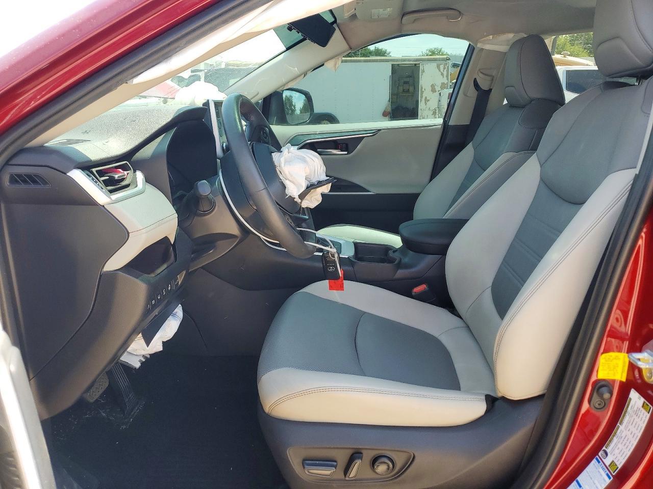 2021 Toyota Rav4 Limited - Image 7