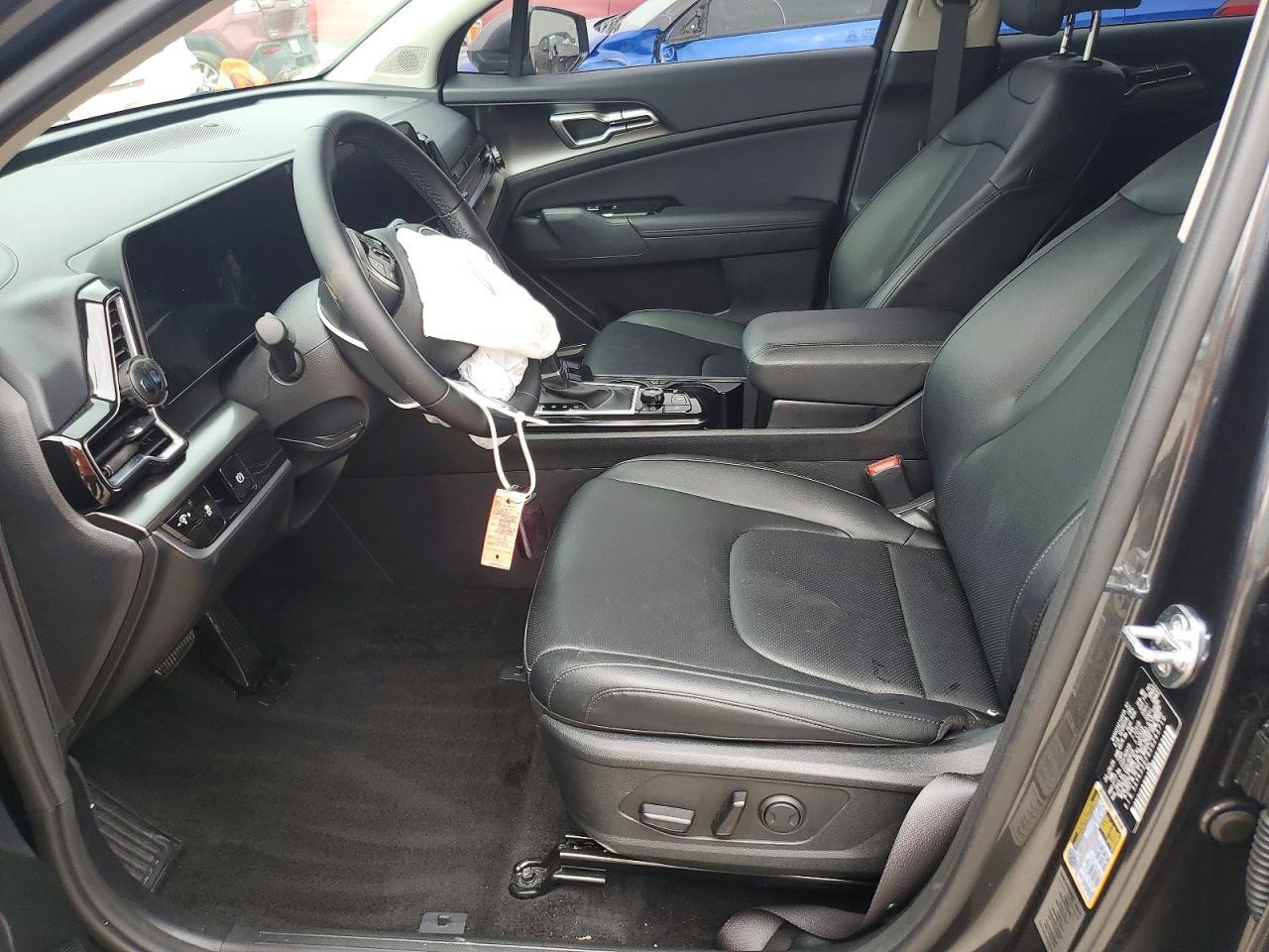 2025 Kia Sportage Ex - Image 7