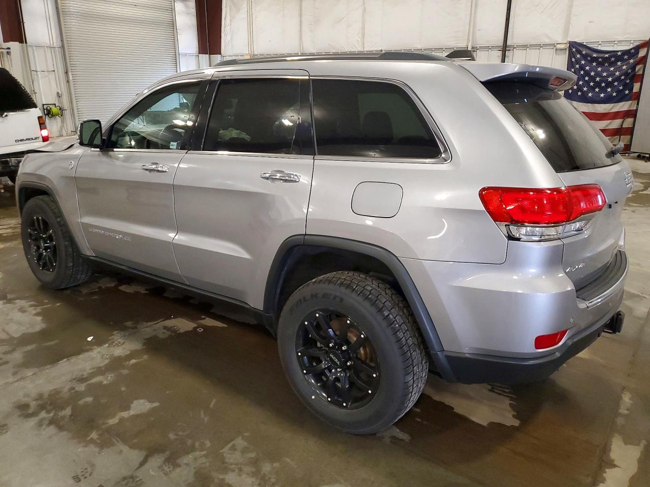 2015 Jeep Grand Cherokee Limited - Image 2
