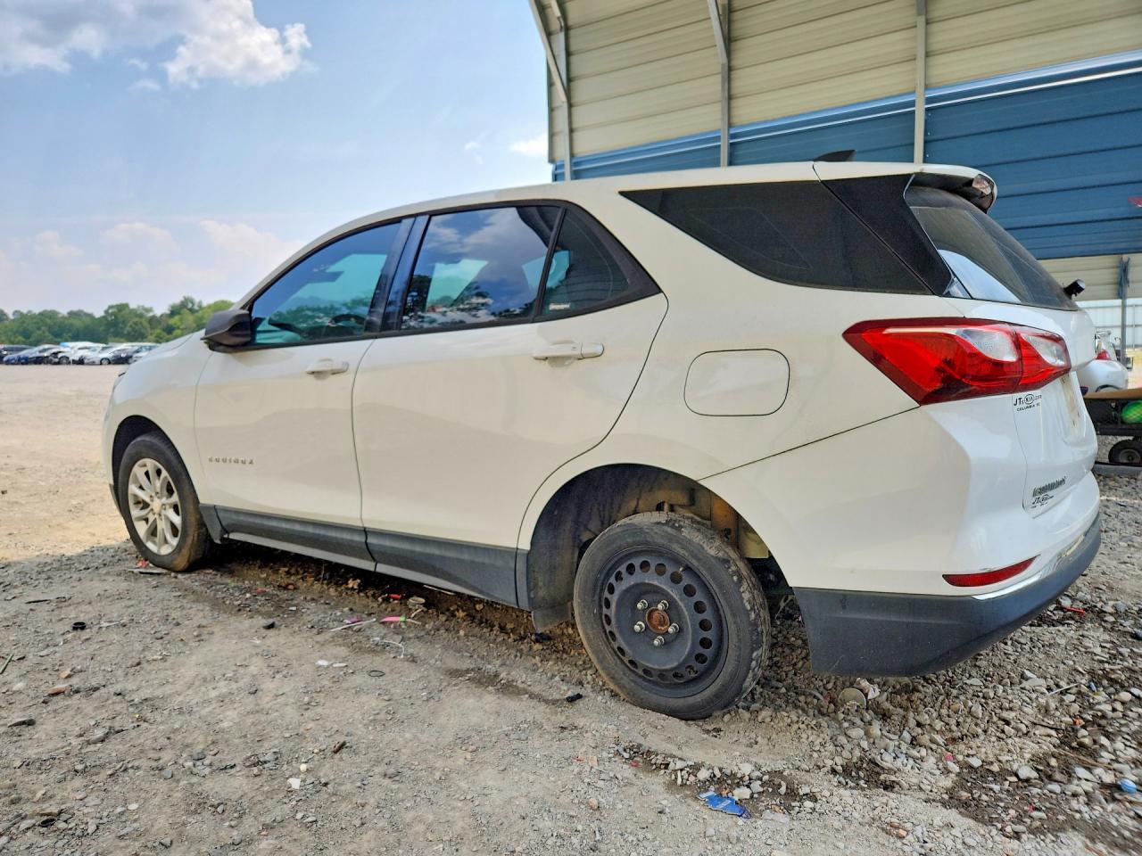 2018 Chevrolet Equinox Ls - Фото 2