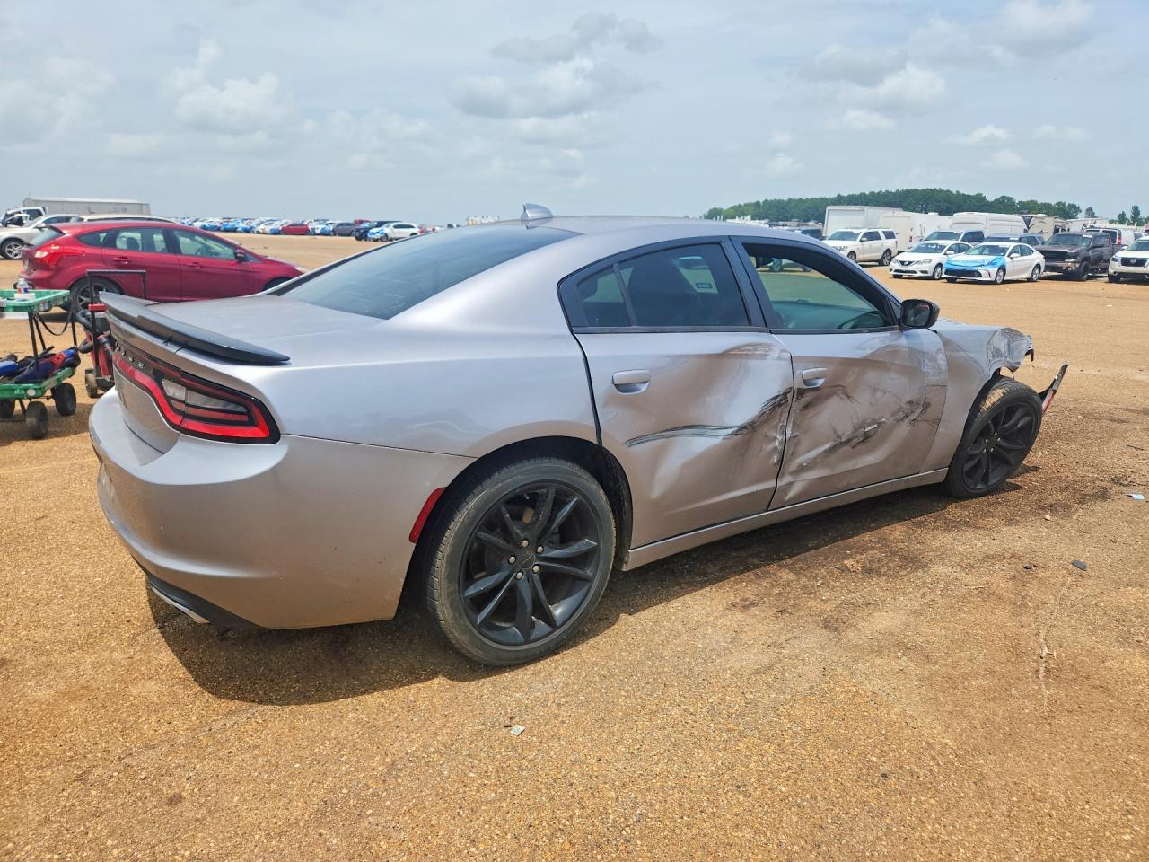 2016 Dodge Charger Sxt - Image 3