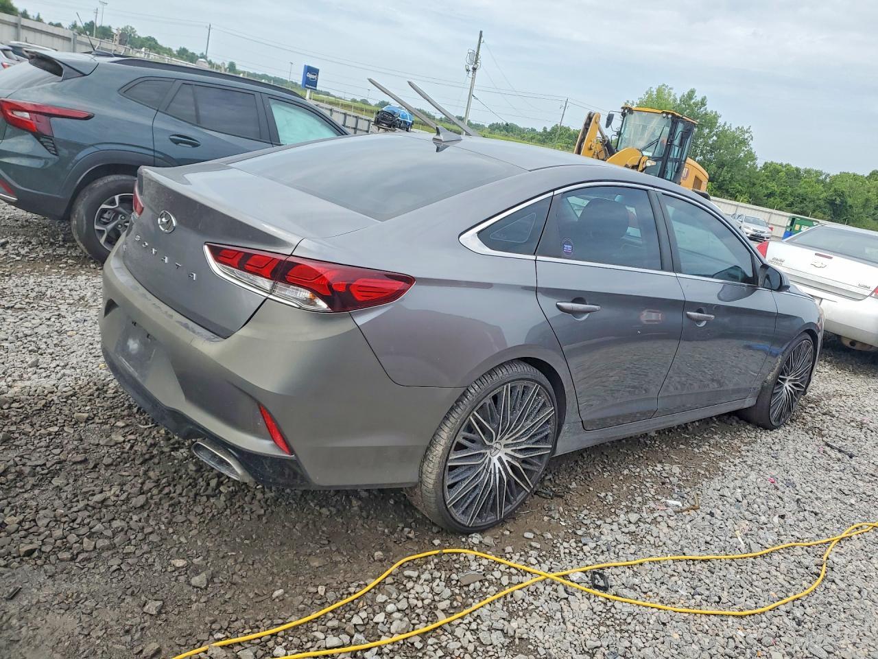 2019 Hyundai Sonata Se - Фото 3
