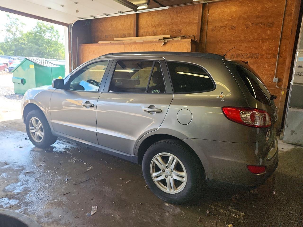 2011 Hyundai Santa Fe Gls - Фото 2