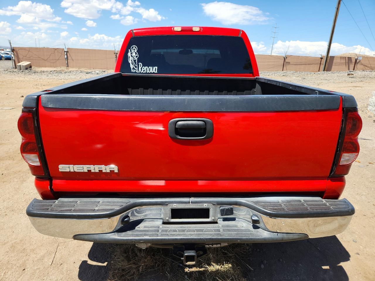 2005 GMC New Sierra C1500 - Image 6