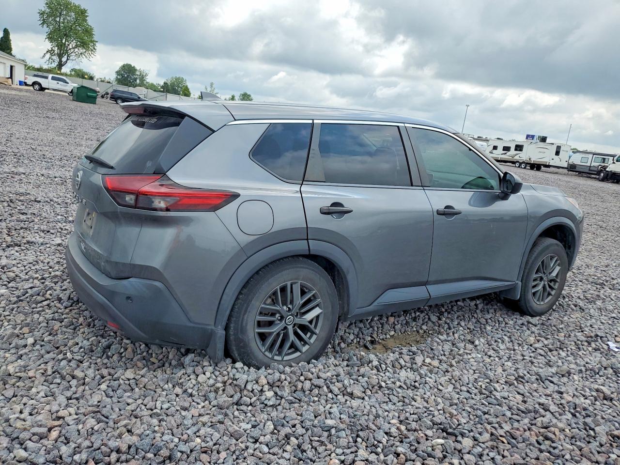 2021 Nissan Rogue S - Фото 3
