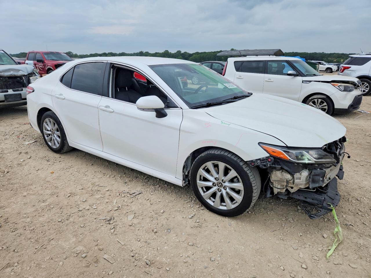2020 Toyota Camry Le - Image 4