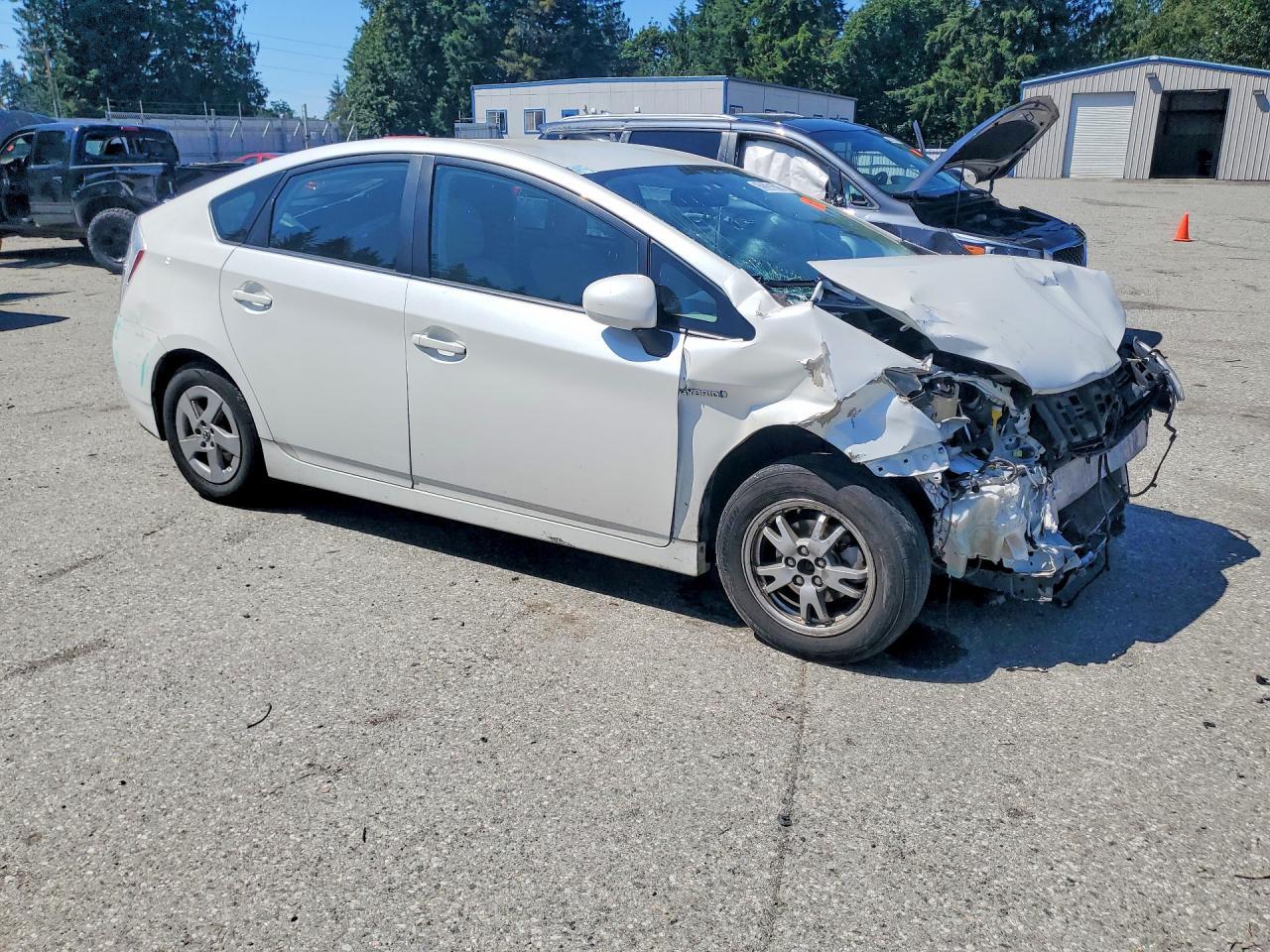 2010 Toyota Prius Iii - Фото 4