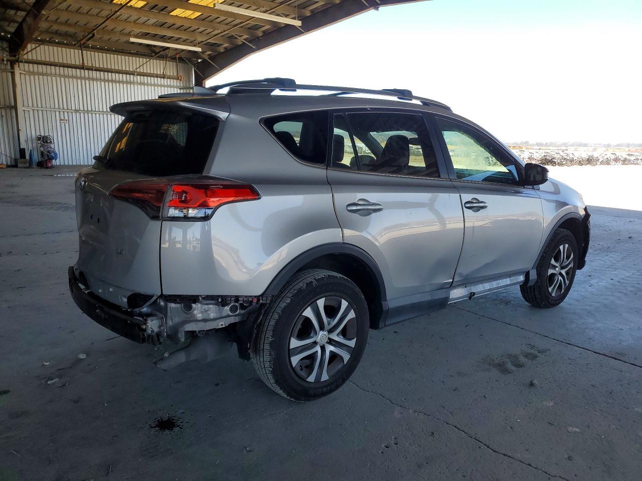 2018 Toyota Rav4 Le - Фото 3