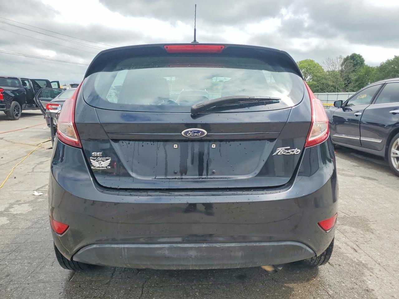 2016 Ford Fiesta Se - Image 6