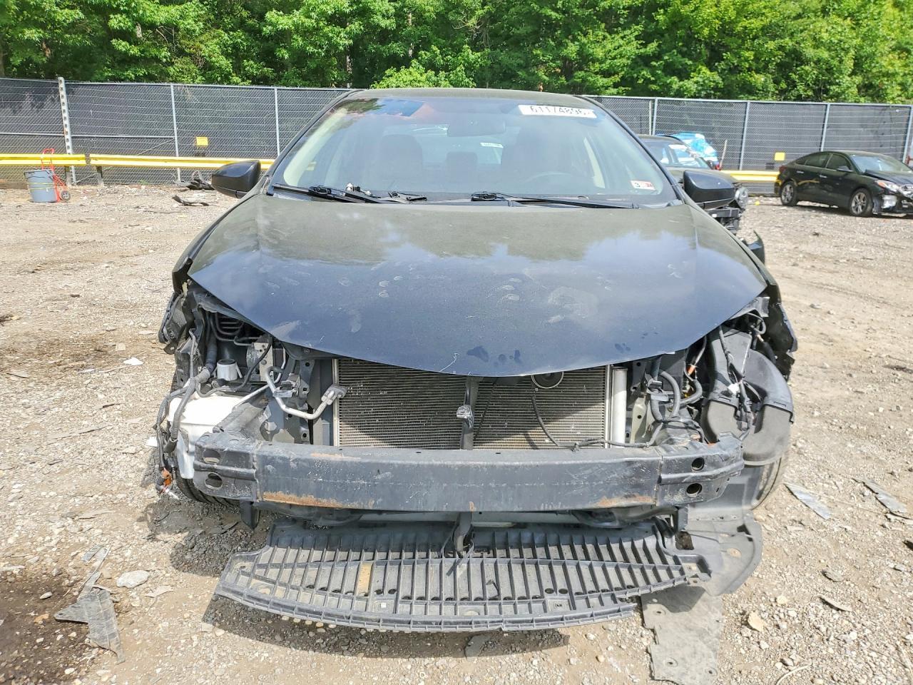 2016 Toyota Corolla Le - Image 5