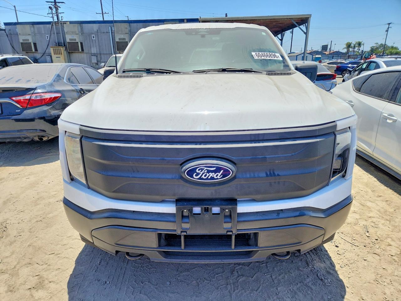 2025 Ford F150 Lightning Pro - Image 5