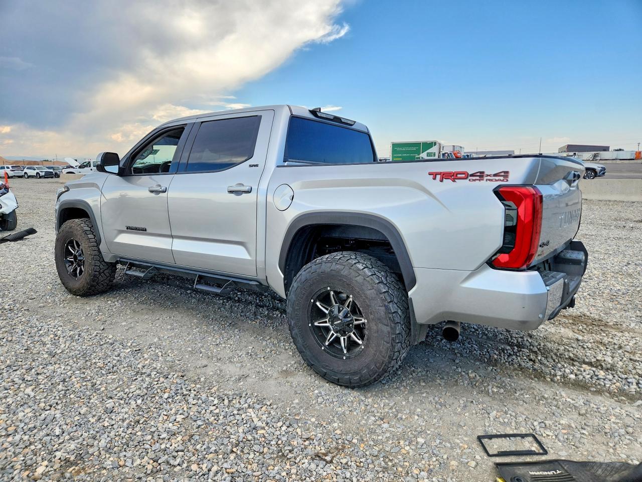 2023 Toyota Tundra Sr5 - Image 2
