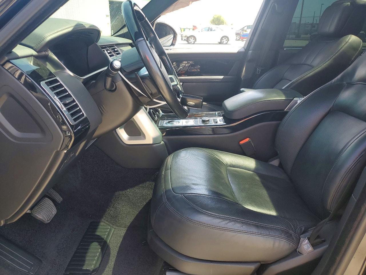 2019 Land Rover Range Rover Supercharged - Image 7