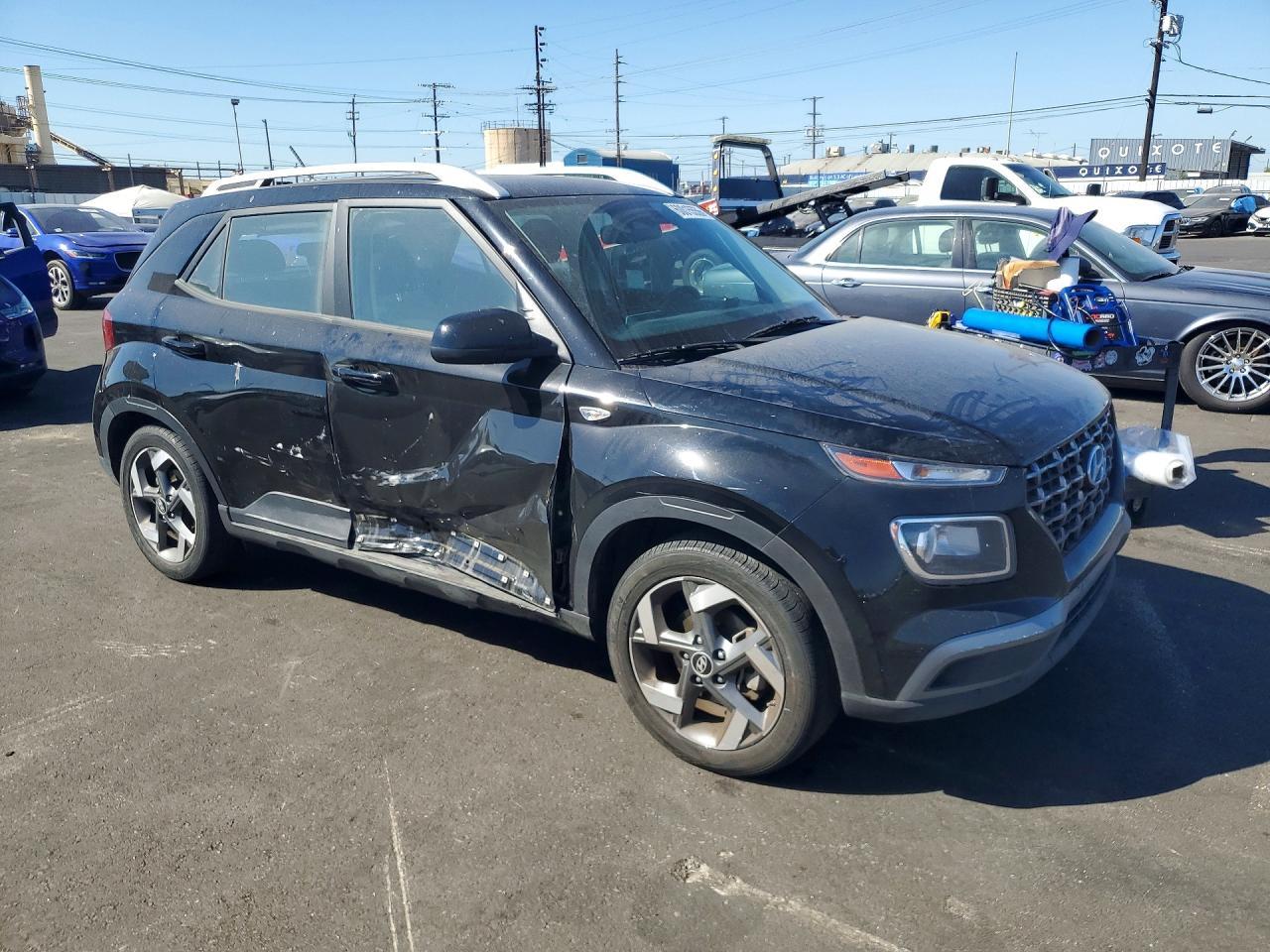 2024 Hyundai Venue Sel - Image 4