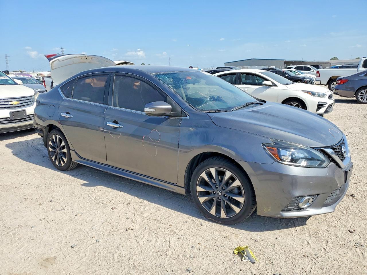2019 Nissan Sentra Sr - Фото 4