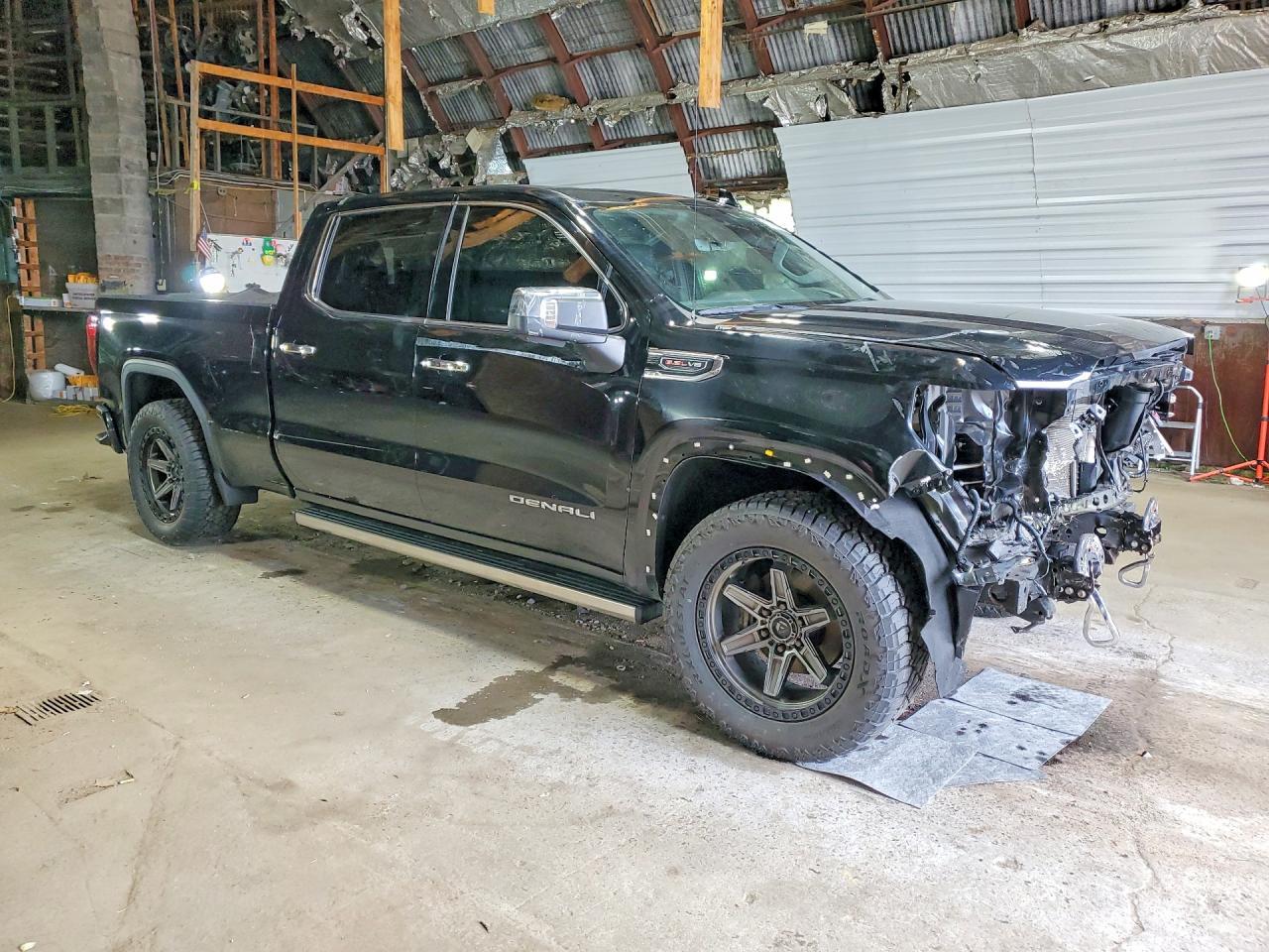 2023 GMC Sierra K1500 Denali - Image 4