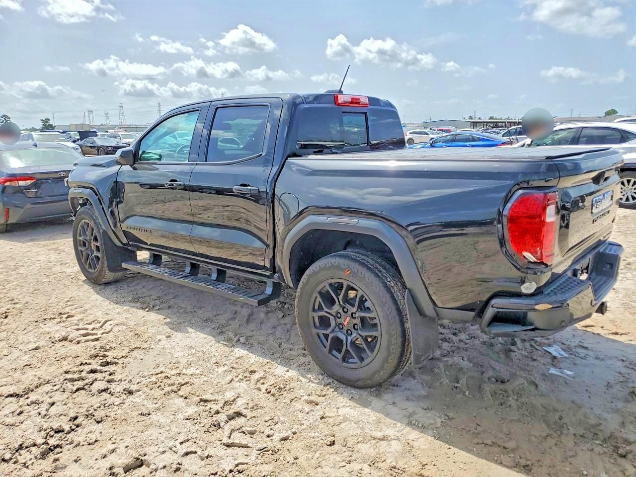 2023 GMC Canyon Denali - Фото 2