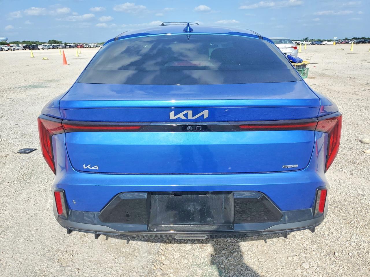 2025 Kia K4 Gt Line - Фото 6