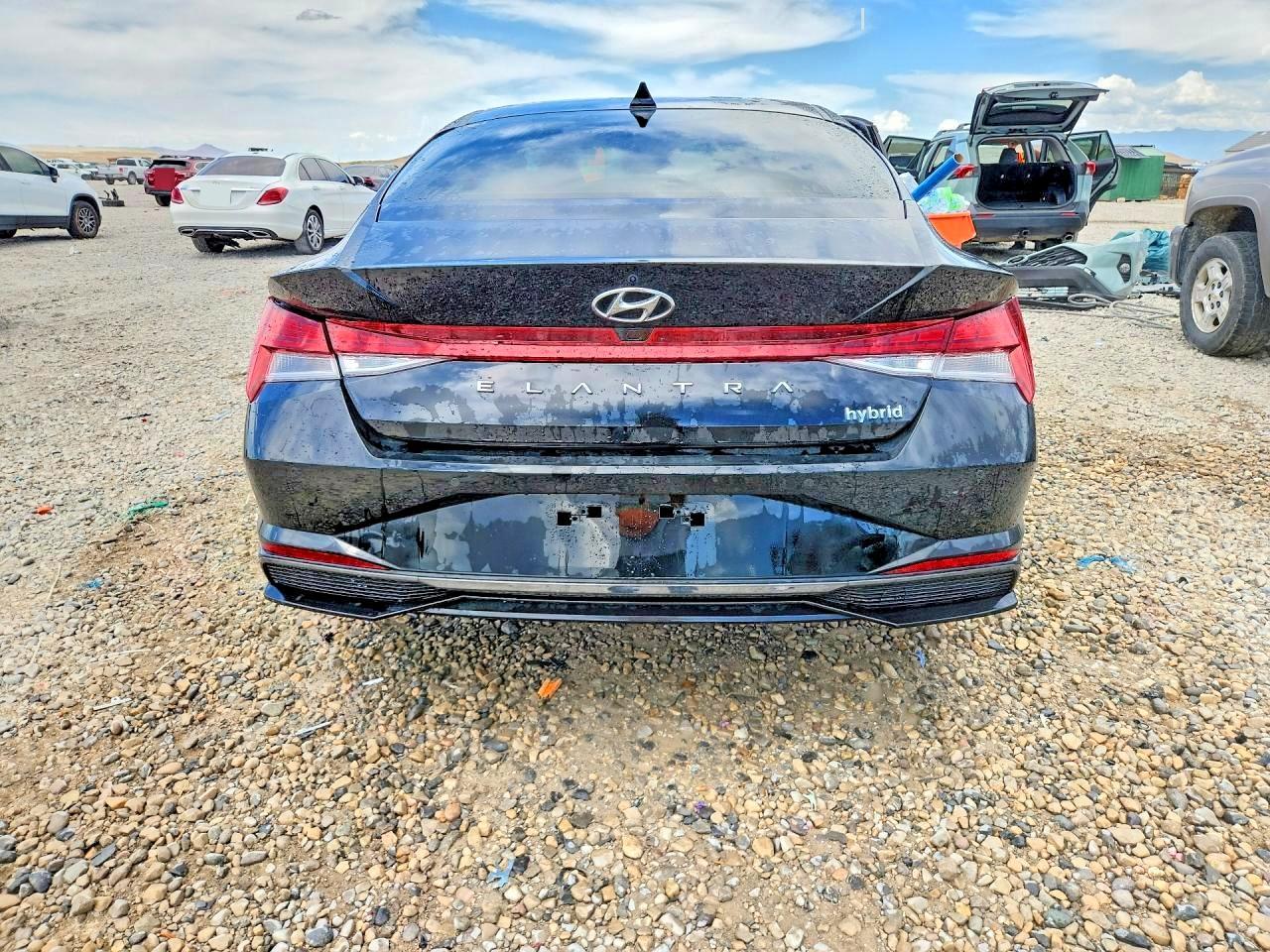 2023 Hyundai Elantra Limited - Image 6