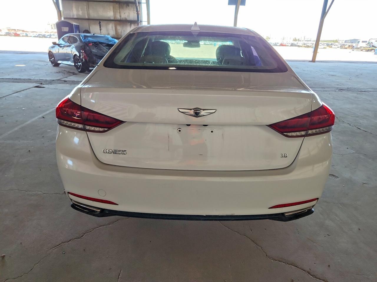 2015 Hyundai Genesis 3.8L - Image 6
