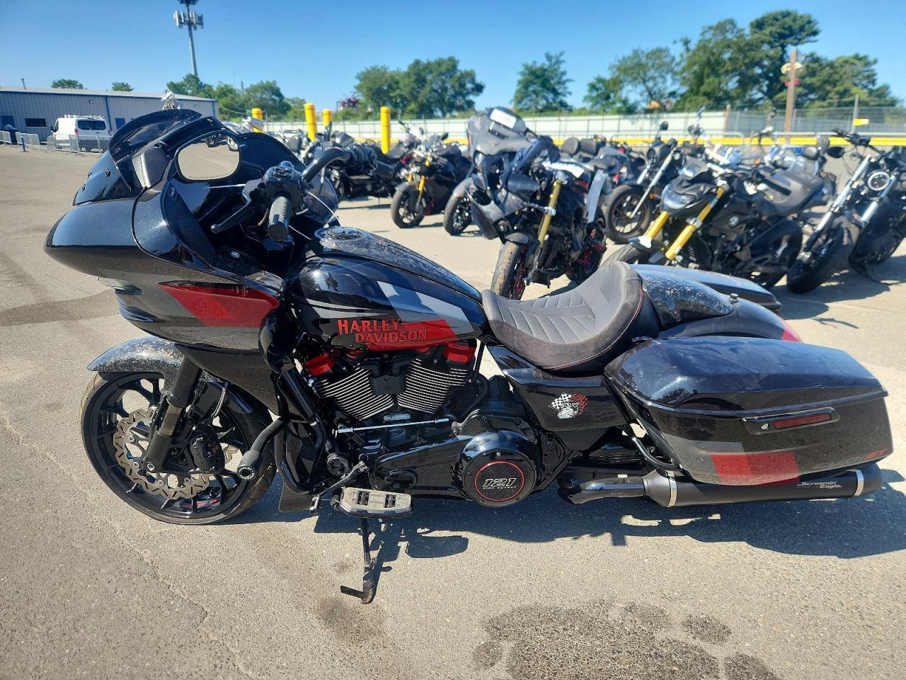 2025 Harley-Davidson Fltrxstse - Image 3