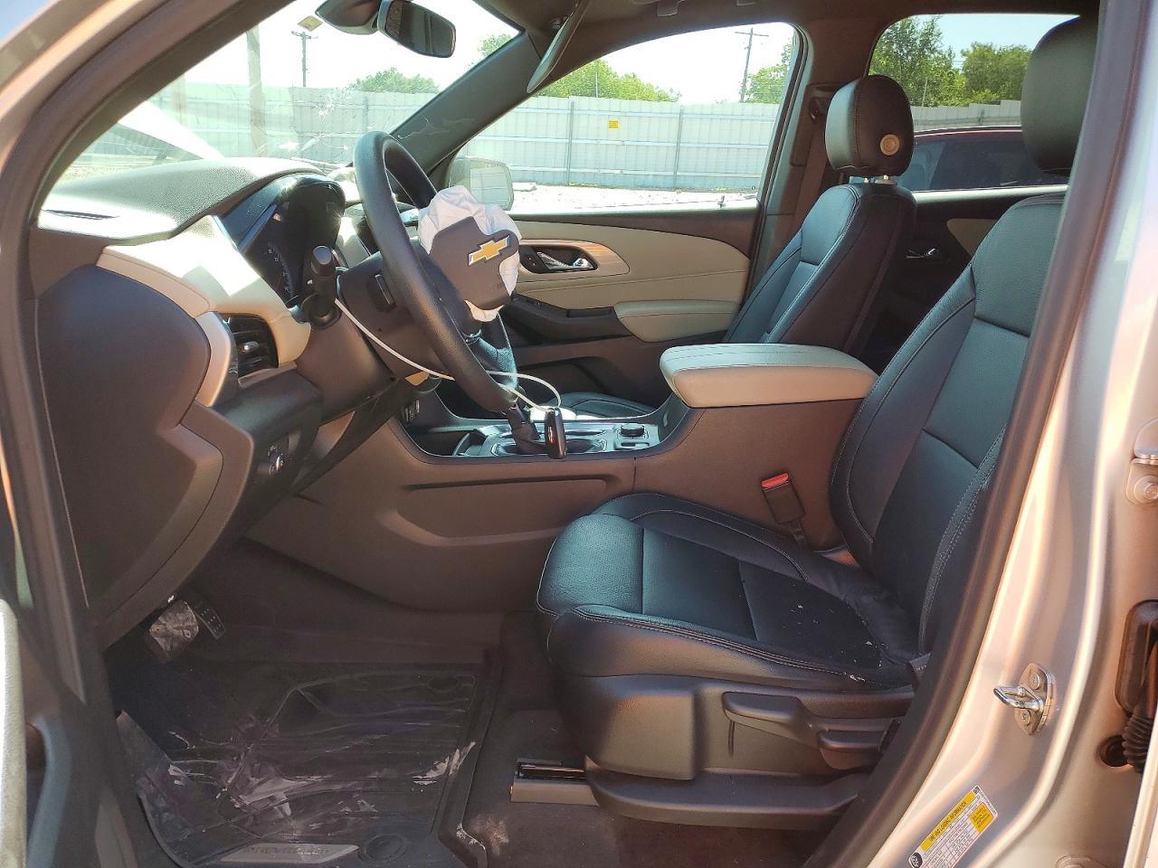 2022 Chevrolet Traverse Ls - Фото 7