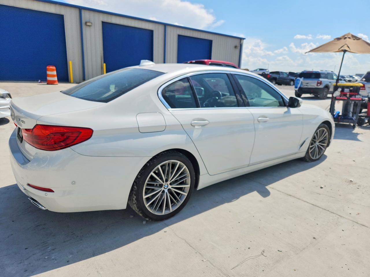 2019 BMW 540 I - Image 3