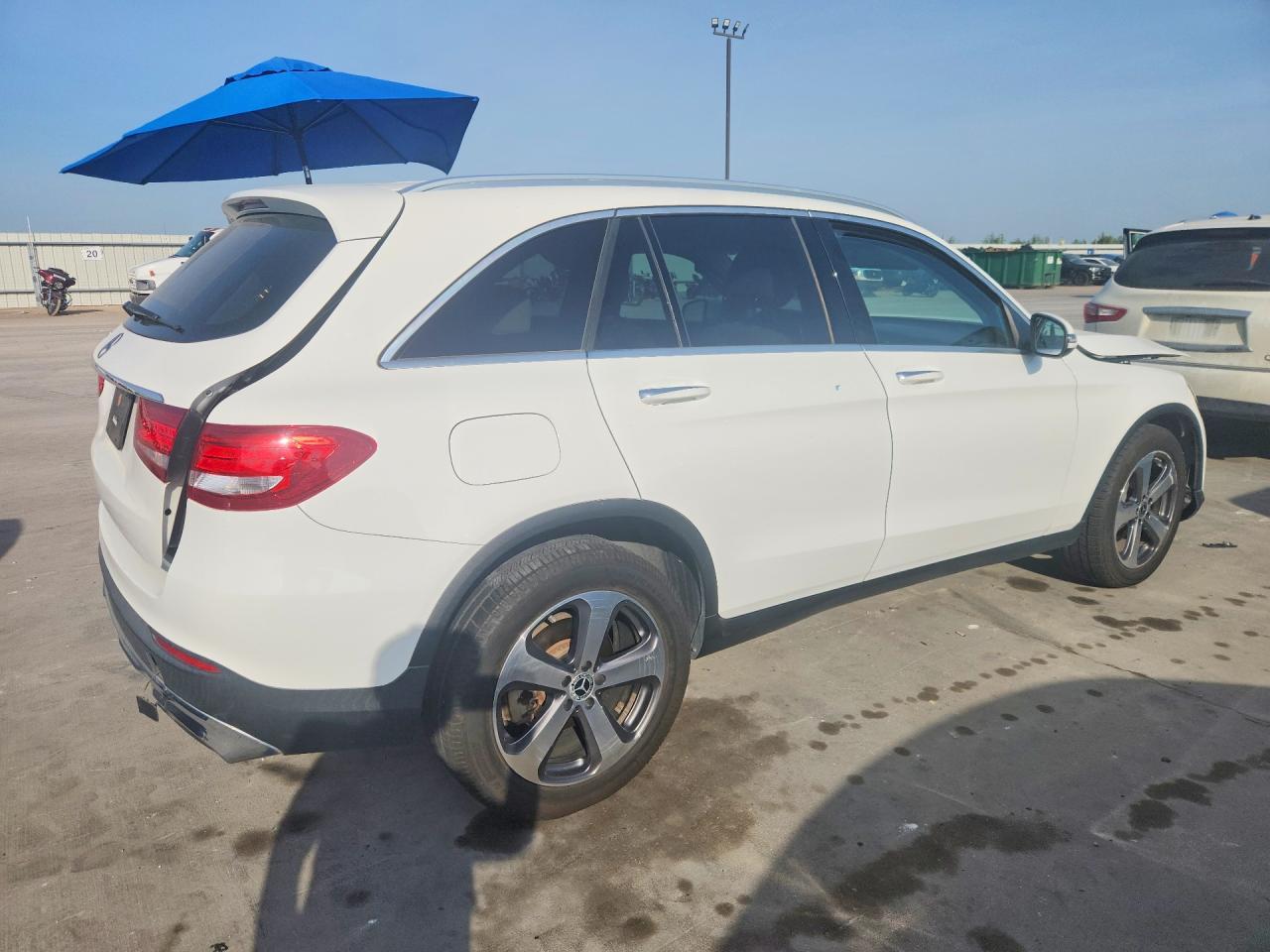 2019 Mercedes-Benz Glc 300 - Image 3
