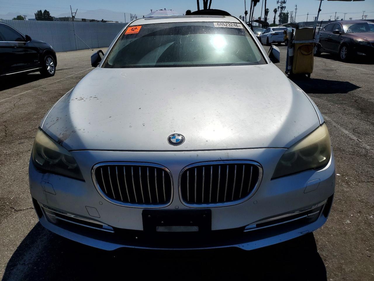 2015 BMW 740 I - Фото 5