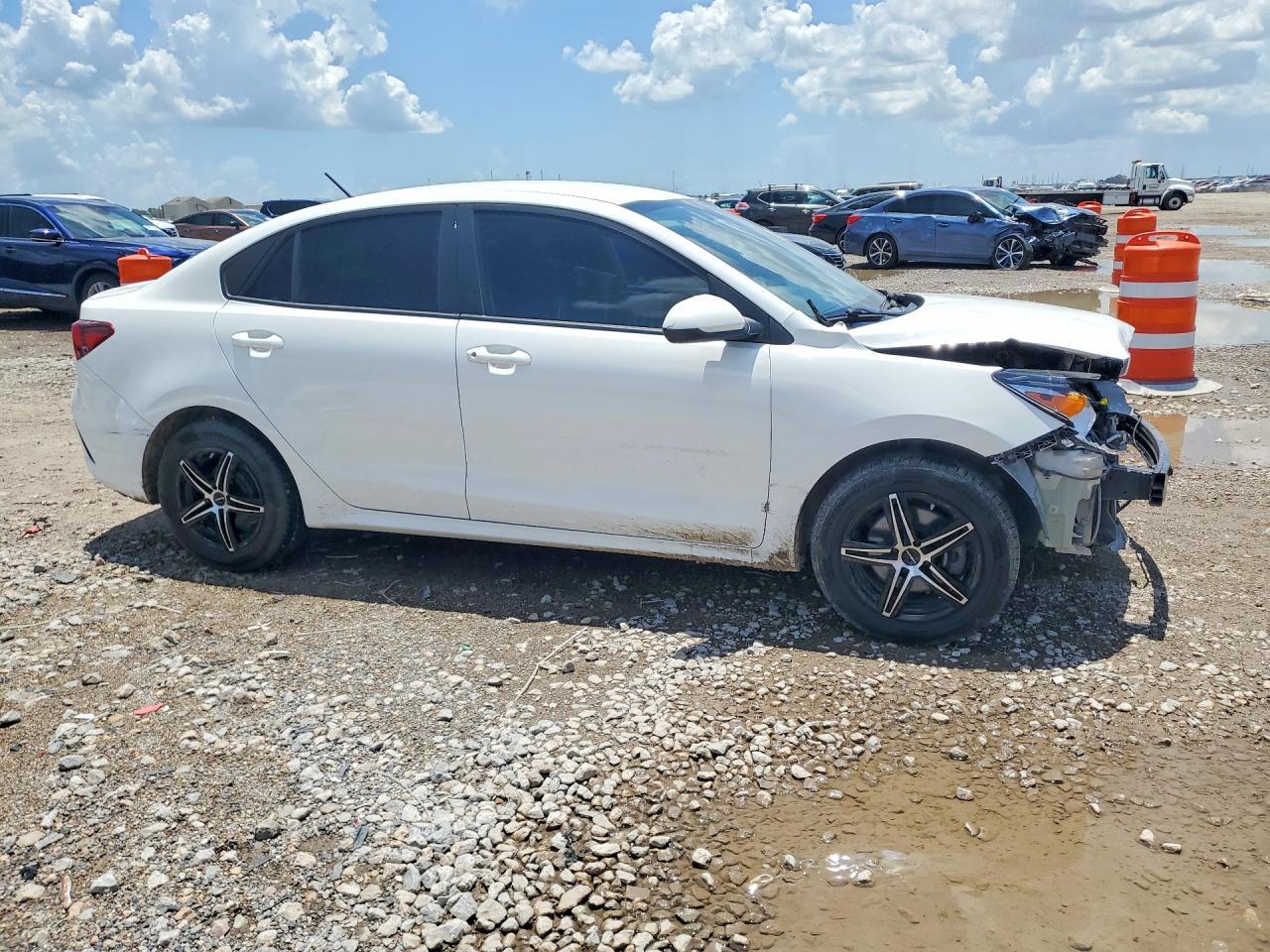 2023 Kia Rio Lx - Фото 4