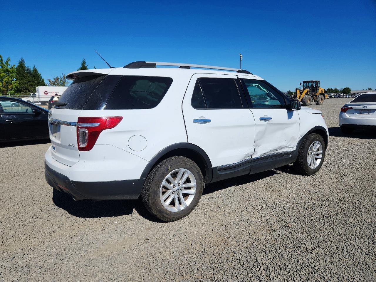2015 Ford Explorer Xlt - Фото 3
