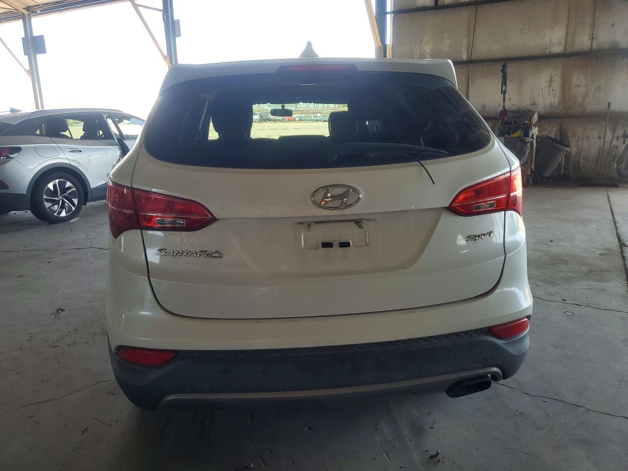 2015 Hyundai Santa Fe Sport 2.4L - Image 6