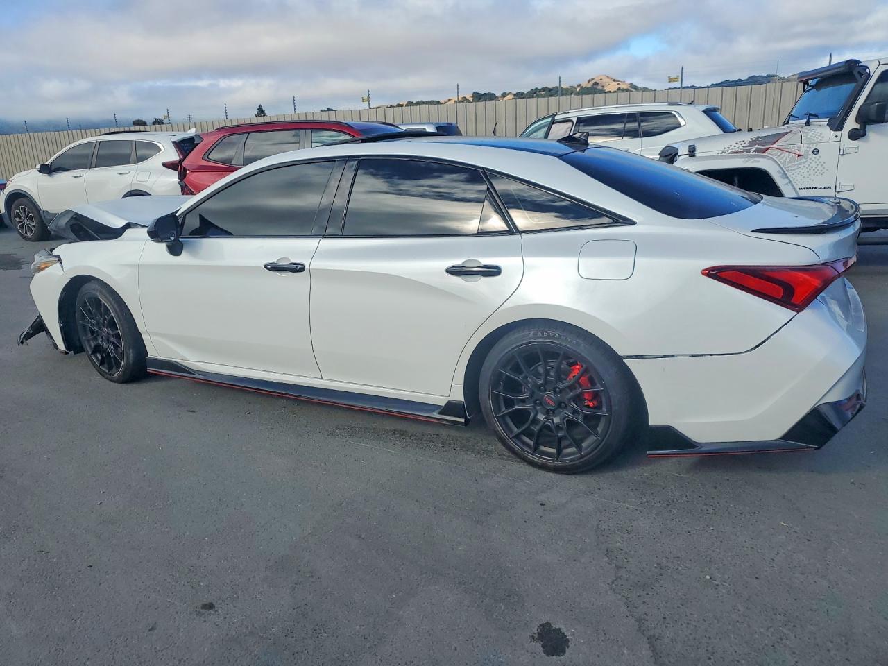 2021 Toyota Avalon Trd - Image 2