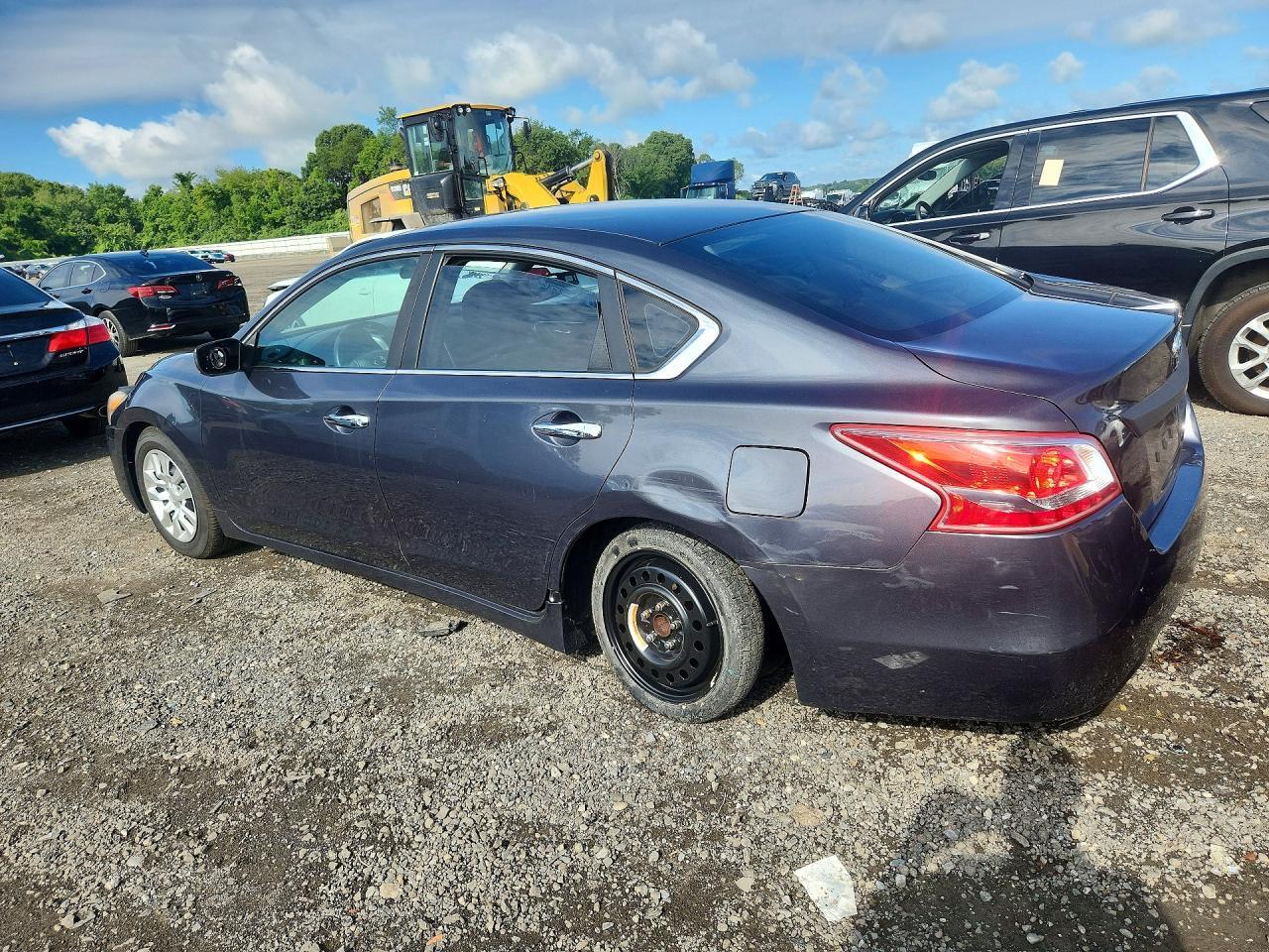 2013 Nissan Altima 2.5 - Фото 2